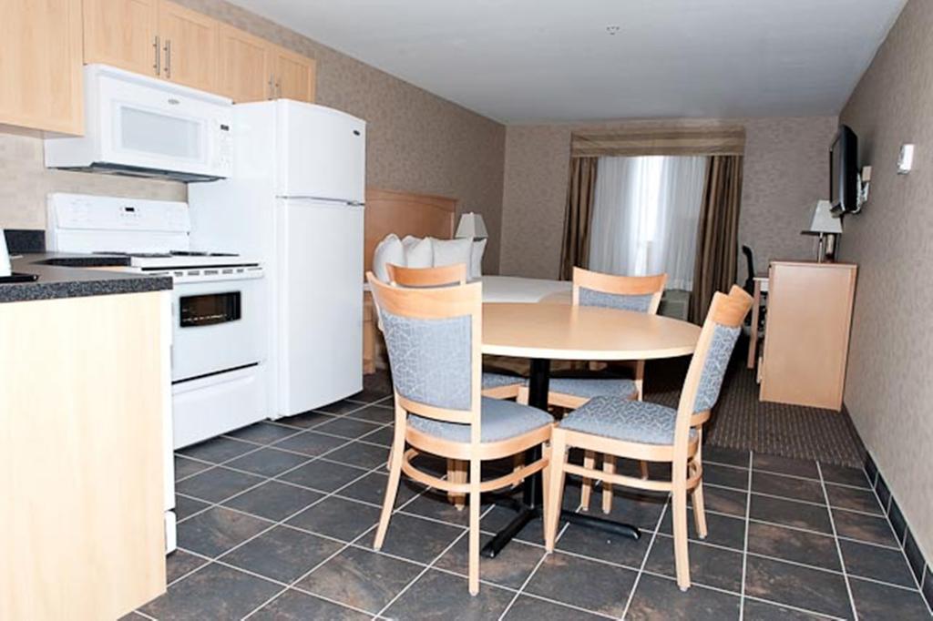 Paradise Inn And Suites Valleyview Kültér fotó